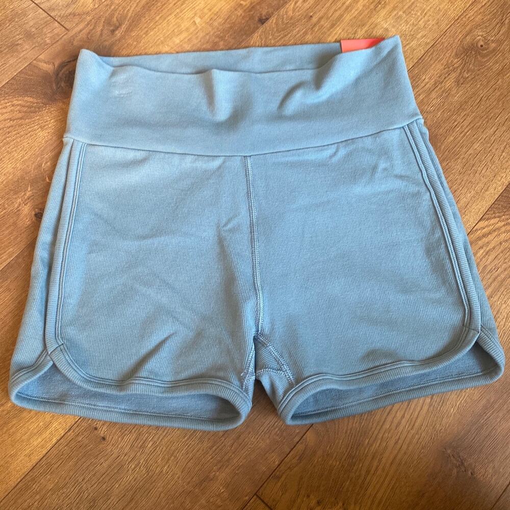 DSG Women’s Seamless Ultra High Rise Shorts Size LARGE NWT 3 Inch Inseam